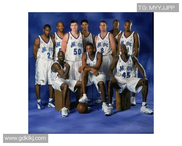 猛龙卡特与魔术麦迪的巅峰对决：谁才是NBA历史上的得分机器